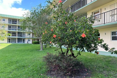 Condo in Deerfield Beach, Florida, 2 bedrooms  № 1097887 - photo 13