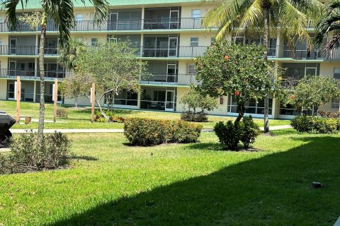 Copropriété à vendre à Deerfield Beach, Floride: 2 chambres, 99.87 m2 № 1097887 - photo 18