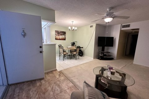 Copropriété à vendre à Deerfield Beach, Floride: 2 chambres, 99.87 m2 № 1097887 - photo 4