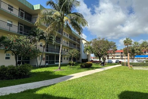 Copropriété à vendre à Deerfield Beach, Floride: 2 chambres, 99.87 m2 № 1097887 - photo 12