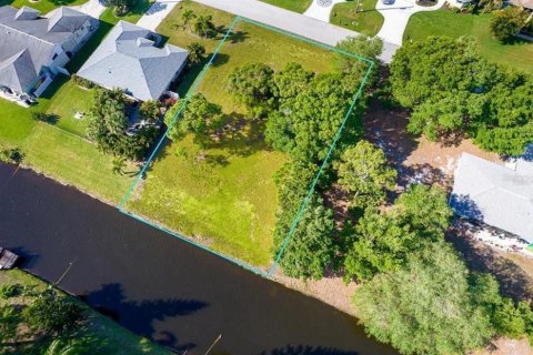 Terreno en venta en Rotonda, Florida № 1250491 - foto 5