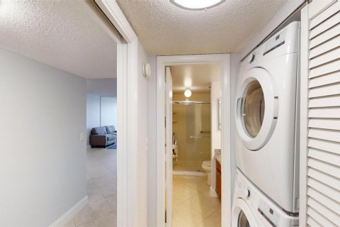 Copropriété à vendre à Pompano Beach, Floride: 2 chambres, 101.26 m2 № 1073537 - photo 3