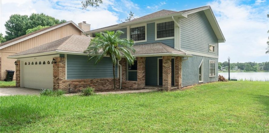 House in Orlando, Florida 3 bedrooms, 178.47 sq.m. № 1307636