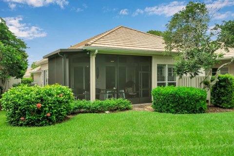 House in Palm City, Florida 3 bedrooms, 163.14 sq.m. № 1231564 - photo 9