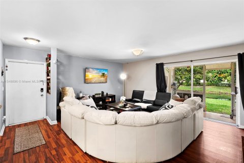 Condominio en venta en Margate, Florida, 2 dormitorios, 94.67 m2 № 1059869 - foto 16