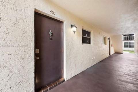 Condominio en venta en Margate, Florida, 2 dormitorios, 94.67 m2 № 1059869 - foto 3