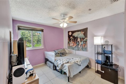 Villa ou maison à vendre à Miami, Floride: 4 chambres, 193.61 m2 № 1320863 - photo 29