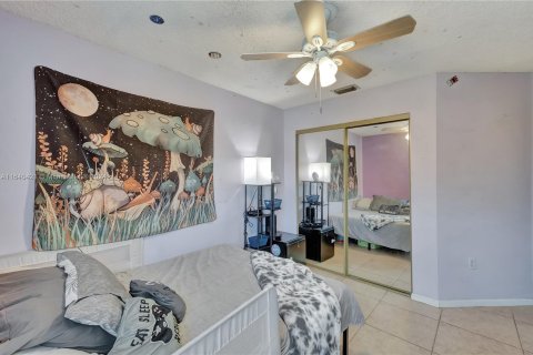 Casa en venta en Miami, Florida, 4 dormitorios, 193.61 m2 № 1320863 - foto 30