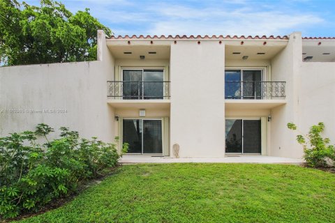 Touwnhouse à vendre à Miami Lakes, Floride: 3 chambres, 162.21 m2 № 1372881 - photo 15