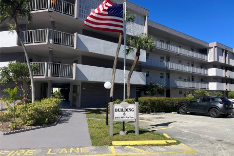 Copropriété à vendre à Lauderhill, Floride: 1 chambre, 77.39 m2 № 1019872 - photo 13