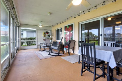 Villa ou maison à vendre à West Palm Beach, Floride: 2 chambres, 152.36 m2 № 1019870 - photo 13