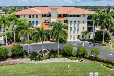 Copropriété à vendre à Punta Gorda, Floride: 3 chambres, 168.43 m2 № 1343745 - photo 1