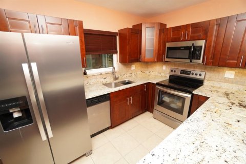 Casa en venta en Gulfport, Florida, 2 dormitorios, 85.84 m2 № 1343779 - foto 16