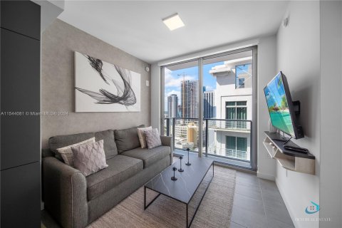 Condominio en venta en Miami, Florida, 1 dormitorio, 42.27 m2 № 1058082 - foto 1