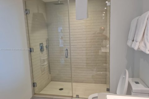 Condo in Hollywood, Florida, 1 bedroom  № 1035389 - photo 22