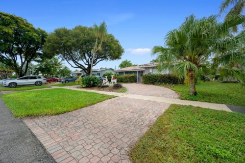 Casa en venta en Hollywood, Florida, 3 dormitorios, 199 m2 № 1077549 - foto 28