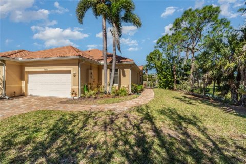 Copropriété à vendre à Punta Gorda, Floride: 2 chambres, 111.02 m2 № 1046078 - photo 2