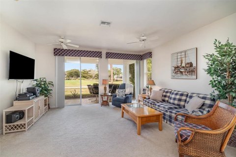 Copropriété à vendre à Punta Gorda, Floride: 2 chambres, 111.02 m2 № 1046078 - photo 15