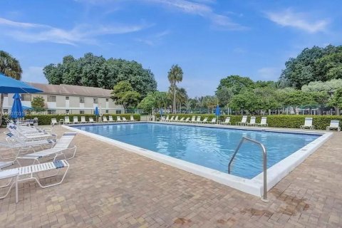 Copropriété à vendre à Pompano Beach, Floride: 2 chambres, 86.4 m2 № 1228124 - photo 24