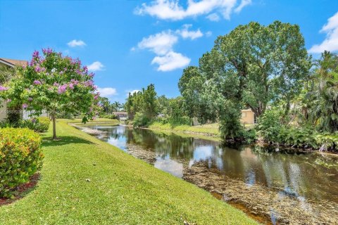 Copropriété à vendre à Pompano Beach, Floride: 2 chambres, 86.4 m2 № 1228124 - photo 21