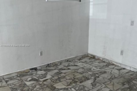 Condo in Sunny Isles Beach, Florida, 2 bedrooms  № 1073992 - photo 7