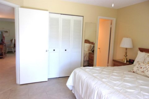 Condo in Stuart, Florida, 2 bedrooms  № 1031772 - photo 14