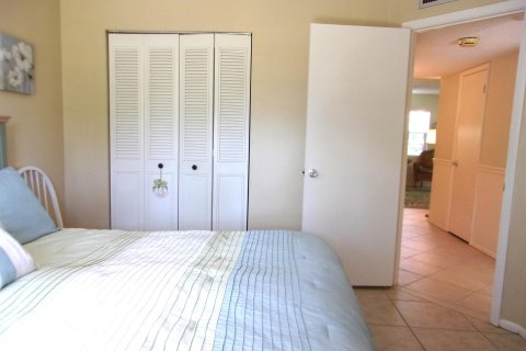 Condo in Stuart, Florida, 2 bedrooms  № 1031772 - photo 8