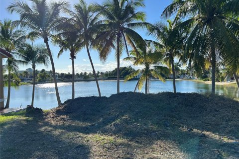 Terrain à vendre à Cutler Bay, Floride № 1031813 - photo 3
