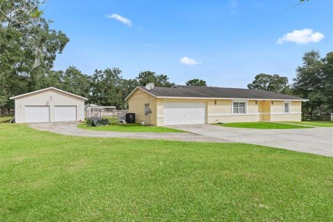 House in Ocala, Florida 3 bedrooms, 161 sq.m. № 1428815 - photo 1