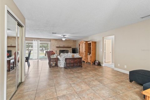 Casa en venta en Ocala, Florida, 3 dormitorios, 161 m2 № 1428815 - foto 7