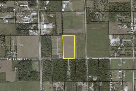 Commercial property in Homestead, Florida № 1074147 - photo 1
