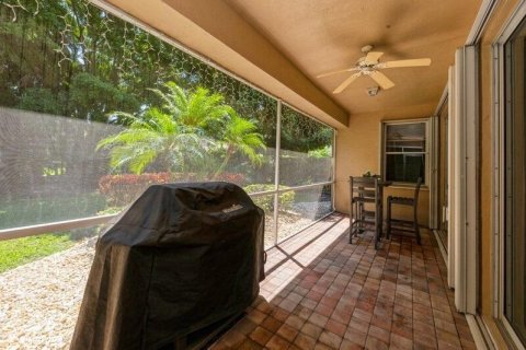 House in Lake Worth, Florida 2 bedrooms, 177.44 sq.m. № 1031721 - photo 15