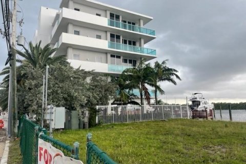 Terreno en venta en Hollywood, Florida № 1227078 - foto 3