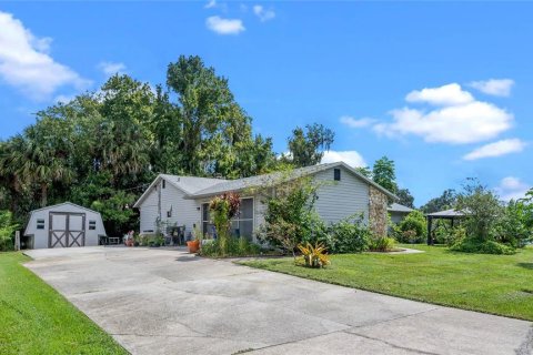 House in Edgewater, Florida 3 bedrooms, 154.59 sq.m. № 1390941 - photo 2