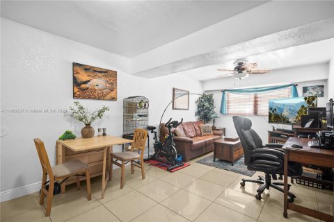 Copropriété à vendre à Miami, Floride: 2 chambres, 69.86 m2 № 1378993 - photo 5