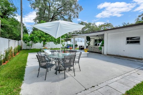 Casa en venta en Miami Gardens, Florida, 4 dormitorios, 166.67 m2 № 1222665 - foto 9