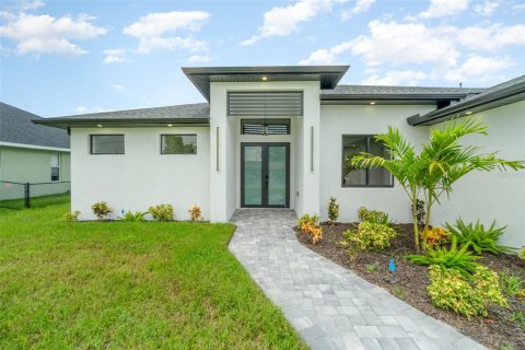 Villa ou maison à vendre à Cape Coral, Floride: 4 chambres, 186.64 m2 № 1324220 - photo 30