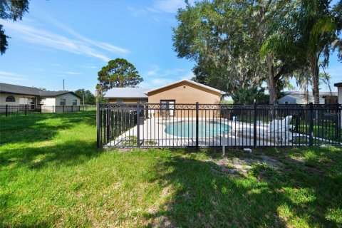 House in DeLand, Florida 4 bedrooms, 167.41 sq.m. № 1323382 - photo 26