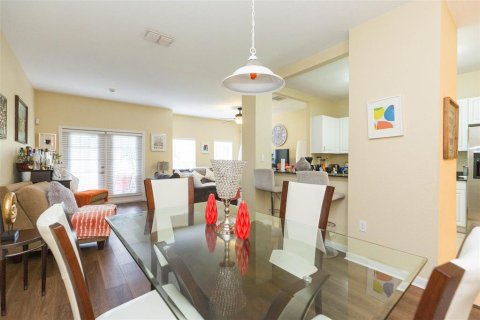 Adosado en venta en Tampa, Florida, 3 dormitorios, 169.27 m2 № 1344377 - foto 8