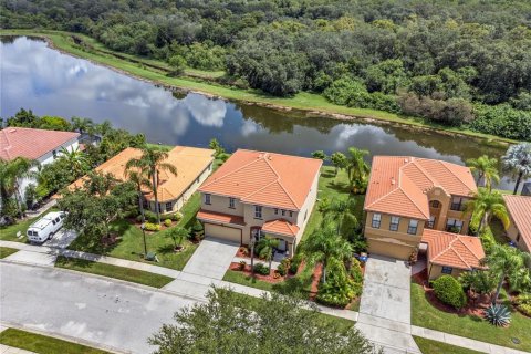 Villa ou maison à vendre à Kissimmee, Floride: 5 chambres, 282.98 m2 № 1344552 - photo 5