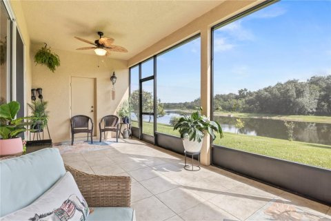 Villa ou maison à vendre à Kissimmee, Floride: 5 chambres, 282.98 m2 № 1344552 - photo 9