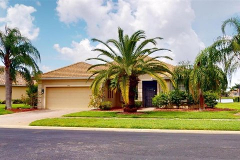 Casa en venta en North Port, Florida, 4 dormitorios, 205.31 m2 № 1344434 - foto 1