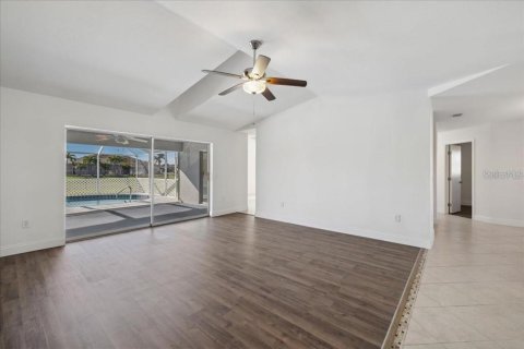 Villa ou maison à vendre à Punta Gorda, Floride: 2 chambres, 164.72 m2 № 1023206 - photo 12