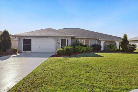 Villa ou maison à vendre à Punta Gorda, Floride: 2 chambres, 164.72 m2 № 1023206 - photo 1