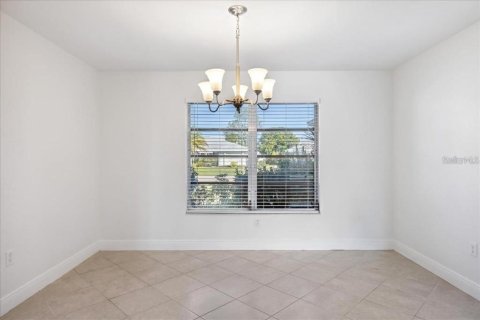 Villa ou maison à vendre à Punta Gorda, Floride: 2 chambres, 164.72 m2 № 1023206 - photo 11