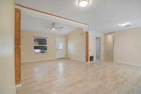 Casa en venta en Deltona, Florida, 3 dormitorios, 116.13 m2 № 1336093 - foto 15