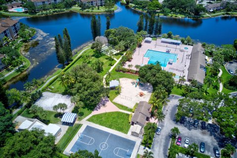 Condominio en venta en Coconut Creek, Florida, 2 dormitorios, 109.81 m2 № 1073556 - foto 27