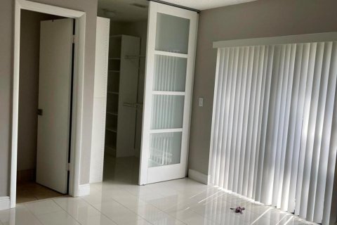Condominio en venta en Coconut Creek, Florida, 2 dormitorios, 109.81 m2 № 1073556 - foto 6