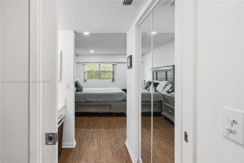 Condominio en venta en Pembroke Pines, Florida, 2 dormitorios, 105.63 m2 № 1232352 - foto 15