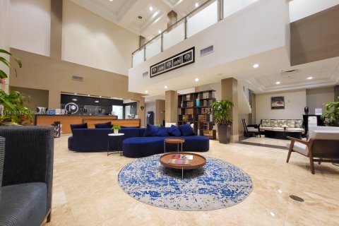 Condominio en venta en Doral, Florida, 1 dormitorio, 65.5 m2 № 1232405 - foto 13
